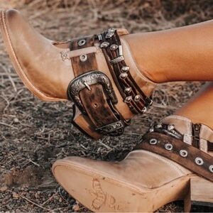 Freebird Saloon boots - Taupe